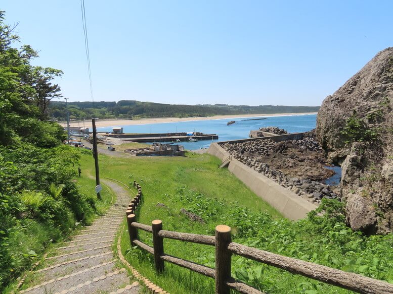 青森県八戸市 三陸ジオパーク みちのく潮風トレイル 海岸 遊歩道