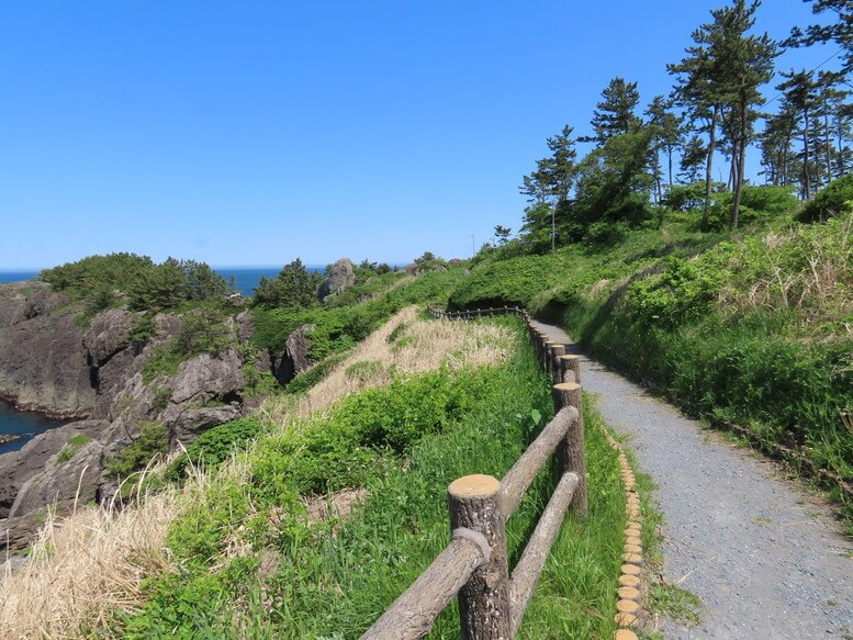 青森県八戸市 三陸ジオパーク みちのく潮風トレイル 海岸 遊歩道